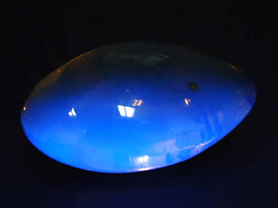 蛇彫刻ビーズ 虎目石 タイガーアイ 金彫り 16mm玉 ヘビ（へび） 一粒売り 横穴 天然石 パワーストーン / インペリアルオーラ おしゃれ かわいい オシャレ 可愛い プレゼント ギフト 贈り物