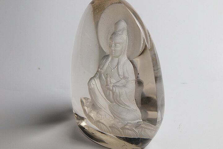 ウラルレムリアン彫刻　観音彫刻　ウラル産