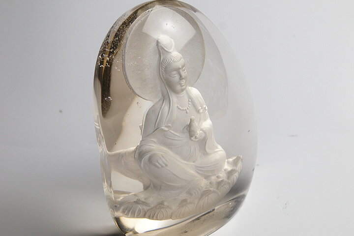 ウラルレムリアン彫刻　観音彫刻　ウラル産