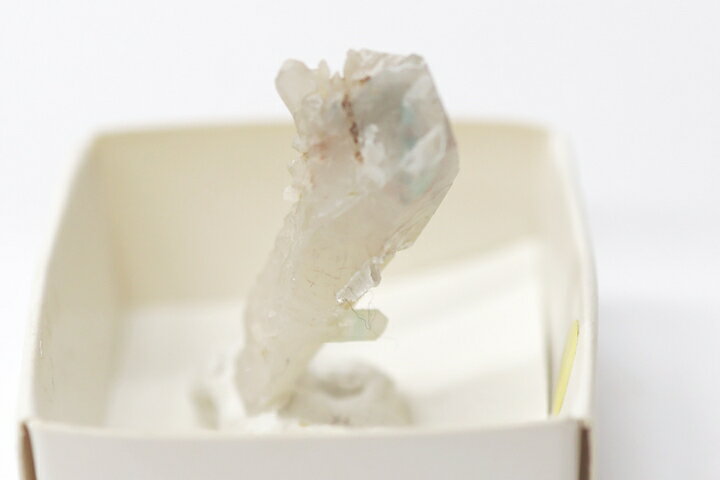 アホー石入り水晶2.8×0.8×0.8cm 南アフリカ・メッシーナ産