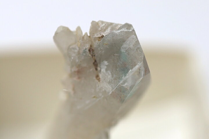 アホー石入り水晶2.8×0.8×0.8cm 南アフリカ・メッシーナ産