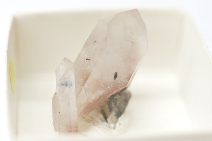 アホー石入り水晶2.6×1.8×1.3cm 南アフリカ・メッシーナ産