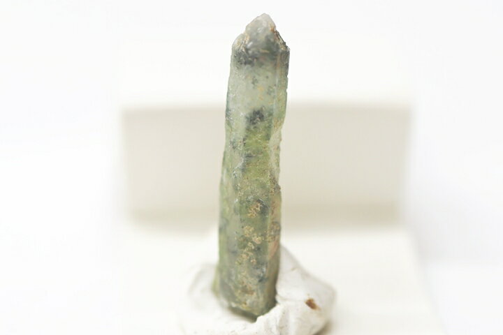 アホー石入り水晶3.4×0.7×0.7cm 南アフリカ・メッシーナ産