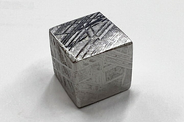 ギベオンキューブ　ナミビア産