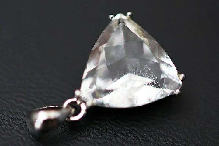 ロシアンレムリアンTMペンダントトップ　ロシア　ウラル産　ガイガーミネラル社正規品