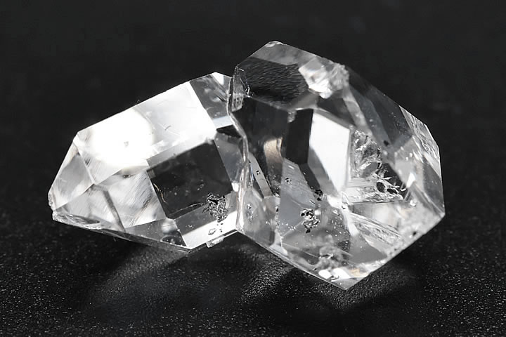 ハーキマーダイヤモンド母岩付き結晶 最高級品 アメリカ・ニューヨーク州産