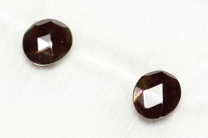 3.89ct奈良県天川村産 レインボーガーネットジェムグレードルース 日本加工