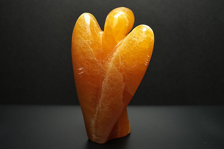 アラゴナイト エンジェル彫刻 特大