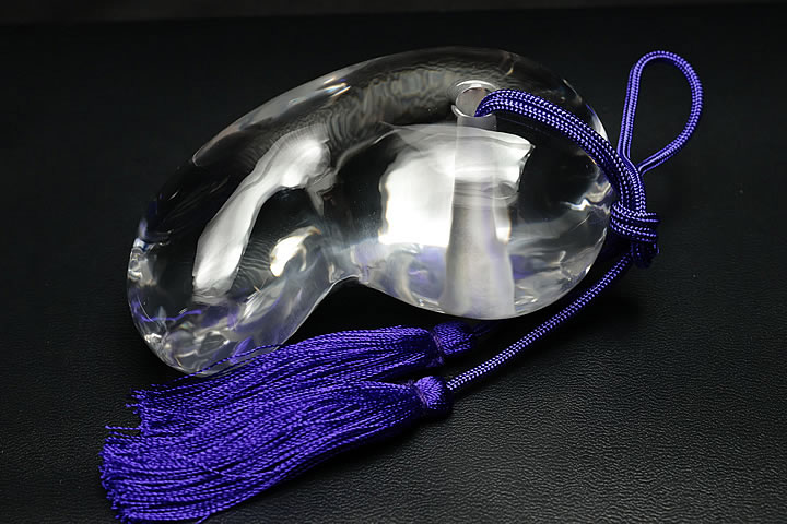 甲州水晶貴石細工 山梨県産 甲州乙女水晶勾玉 ファイナルグレード 組合証...