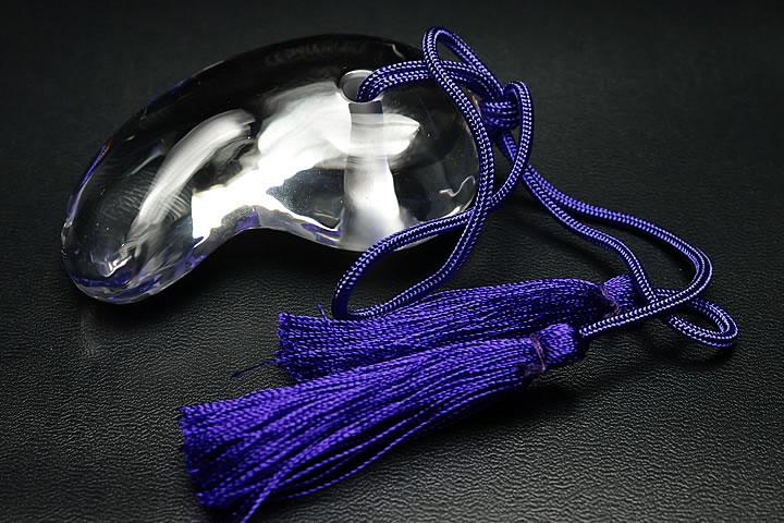 甲州水晶貴石細工 山梨県産 甲州乙女水晶勾玉 ファイナルグレード 組合証...