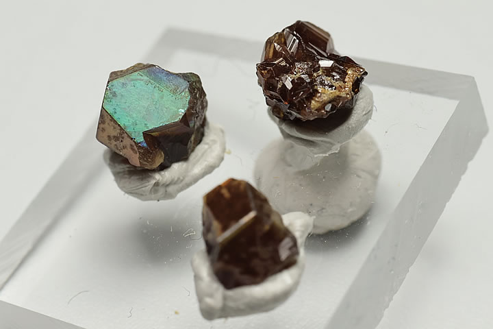 奈良県天川村産 レインボーガーネット単結晶 3個セット