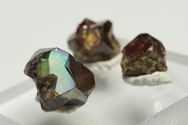 奈良県天川村産 レインボーガーネット単結晶 3個セット