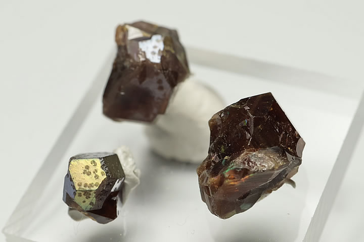 奈良県天川村産 レインボーガーネット単結晶 3個セット