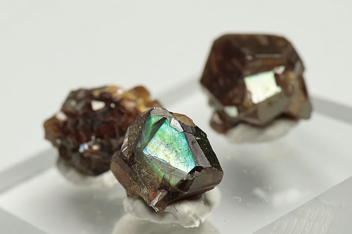 奈良県天川村産 レインボーガーネット単結晶 3個セット