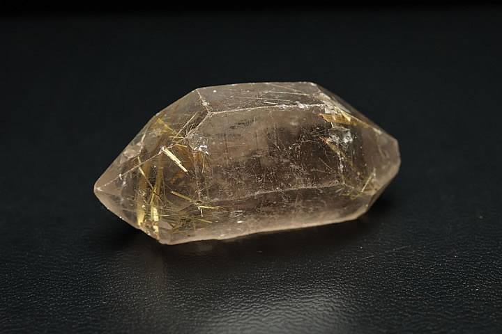 13g 高級品ルチル水晶ポイント