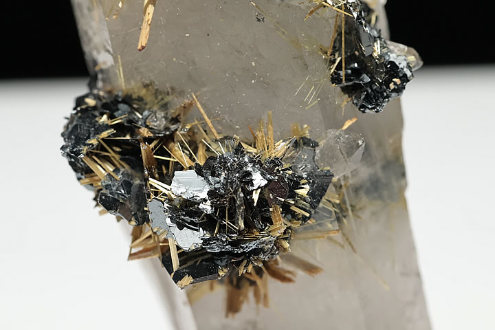 ブラジル産太陽ルチル結晶