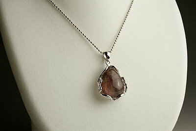 エレスチャルスーパーセブンペンダントトップマダガスカル産