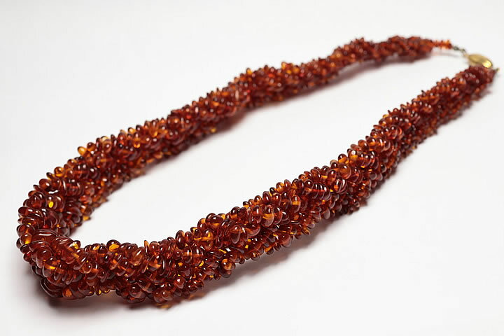 高品質コハクネックレス