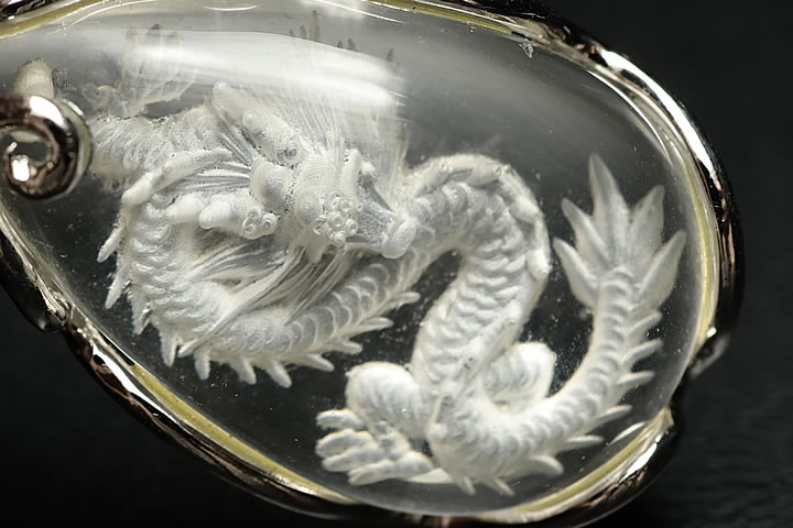 白龍ペンダントトップ　手彫り彫刻龍ペンダントトップ