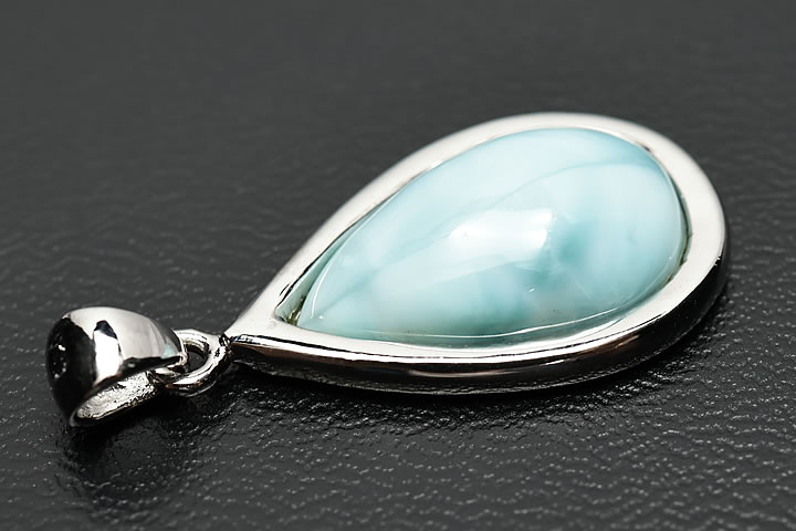 ラリマーペンダントトップ ハイグレード