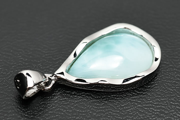 ラリマーペンダントトップ ハイグレード