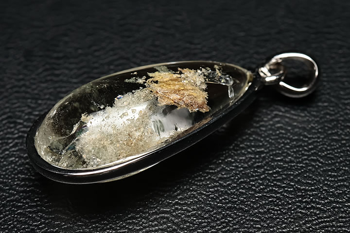 マニカラン水晶　ガーデン水晶　ペンダントトップ　プレミアムグレード　インド　マニカラン地区