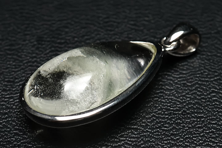 マニカラン水晶　ガーデン水晶　ペンダントトップ　プレミアムグレード　インド　マニカラン地区