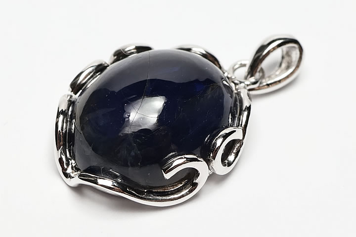 アイオライトペンダントトップ