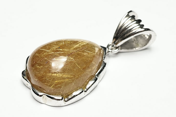 ゴールドルチルペンダントトップ