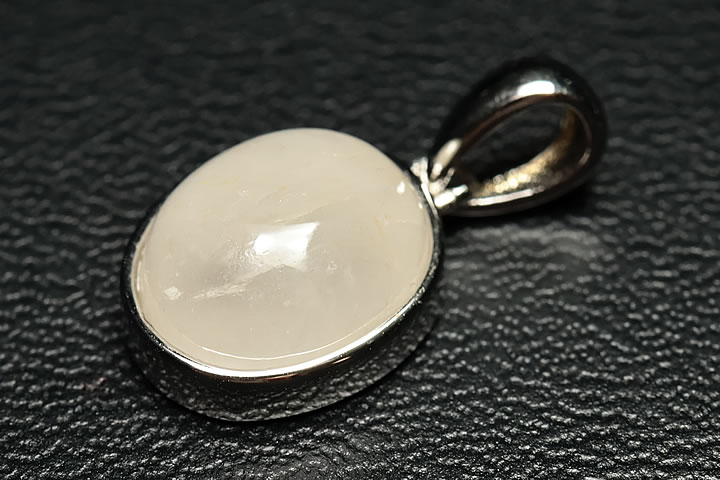 4.9ctフェナカイトペンダントトップ　シルバー925フレーム　ファイナルグレード