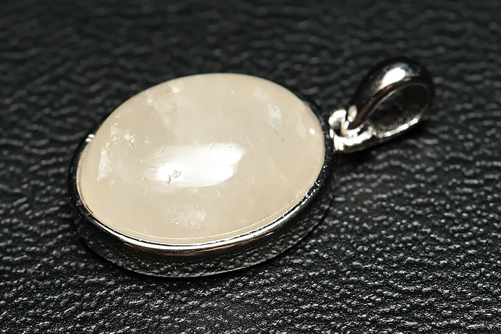 3.9ctフェナカイトペンダントトップ　シルバー925フレーム　ファイナルグレード