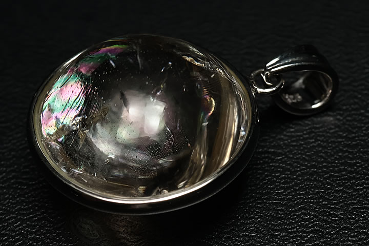 天然レインボークォーツペンダントトップ マダガスカル産