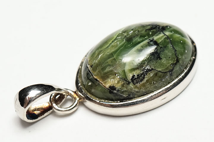 グリーンオパール オーバル ペンダントトップ