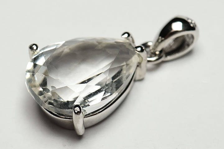 ロシアンレムリアンTMペンダントトップ　ロシア　ウラル産　ガイガーミネラル社正規品