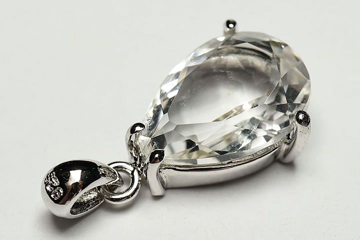 ロシアンレムリアンTMペンダントトップ　ロシア　ウラル産　ガイガーミネラル社正規品