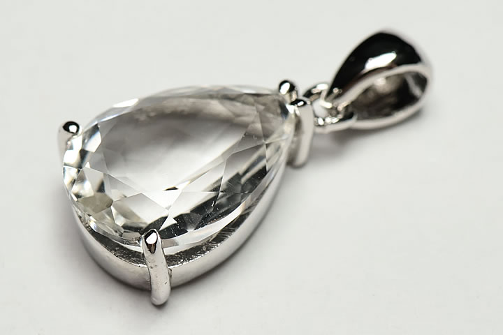 ロシアンレムリアンTMペンダントトップ　ロシア　ウラル産　ガイガーミネラル社正規品