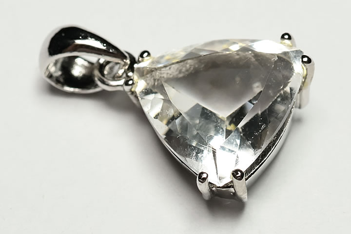 ロシアンレムリアンTMペンダントトップ　ロシア　ウラル産　ガイガーミネラル社正規品