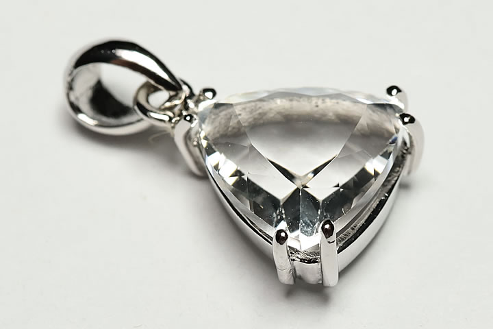 ロシアンレムリアンTMペンダントトップ　ロシア　ウラル産　ガイガーミネラル社正規品