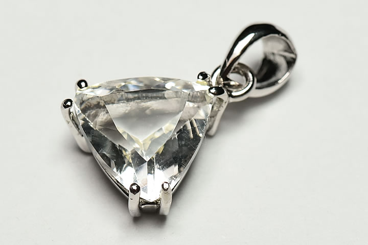 ロシアンレムリアンTMペンダントトップ　ロシア　ウラル産　ガイガーミネラル社正規品