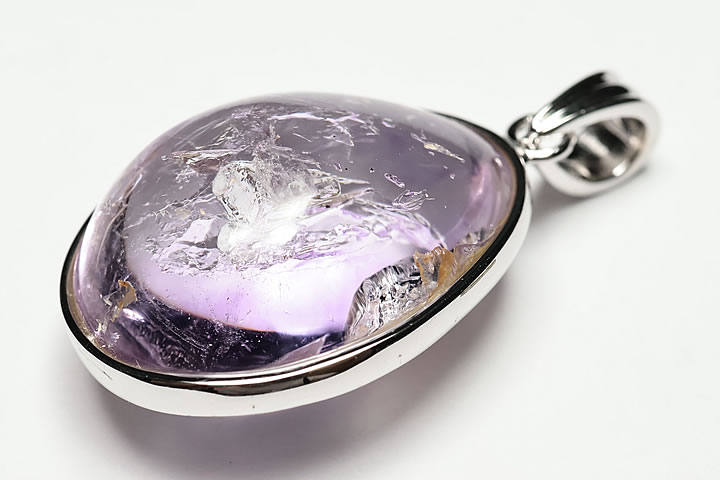 Rakuten - 超レア品！エレスチャルアメジスト水入りペンダントトップ マダガスカル産