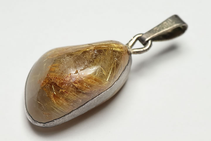 ゴールドルチル ラフ磨きペンダントトップ