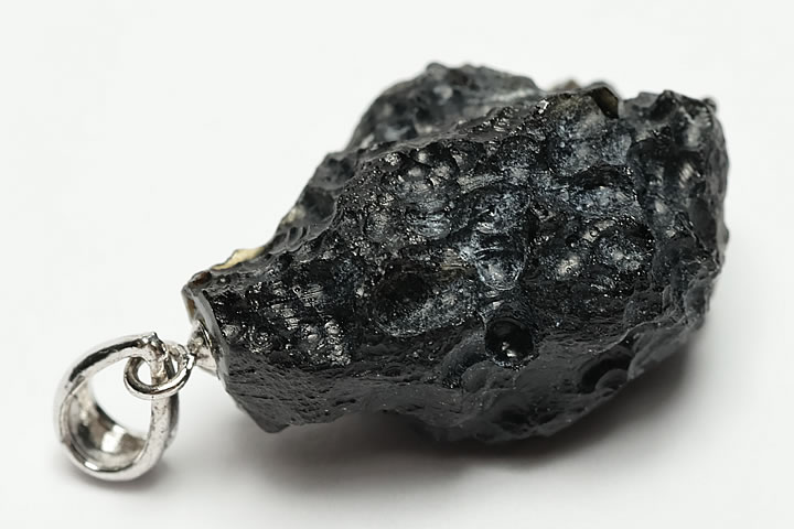 テクタイト原石ペンダントトップ