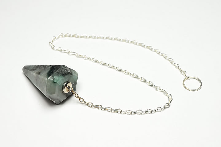 エメラルド ペンジュラム