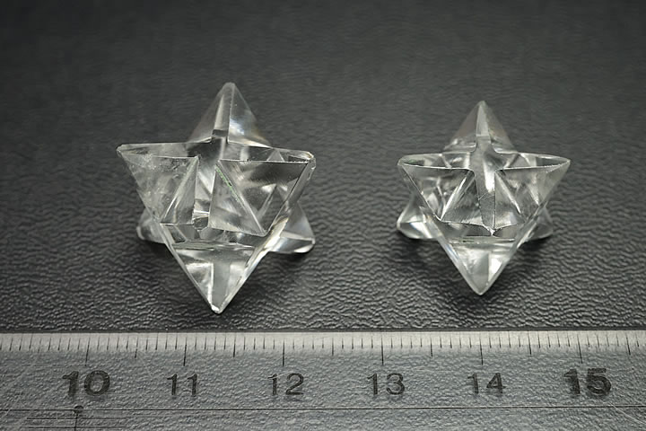 ギャラリーメイスンのヒマラヤ水晶　マカバースターカット 小サイズ　マルカバスター（マカバスター）｜アングル2