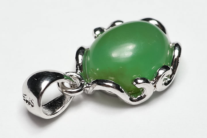 宝石質ジェムシリカペンダントトップ　ペルー産