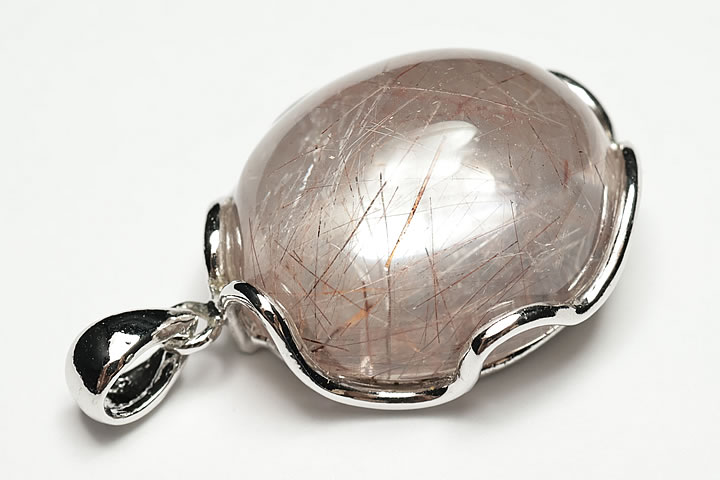 レッドルチルペンダントトップ