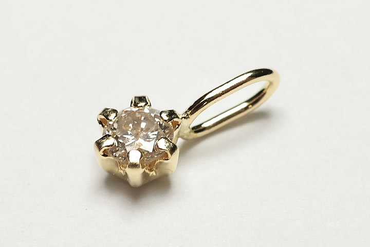 K18YGダイヤモンドペンダントトップ 0.08ct 高品質グレード 国内加工品