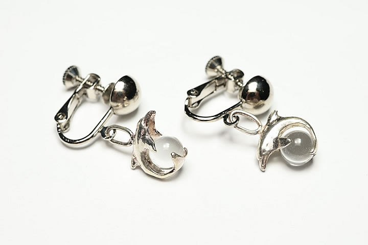 サイズ(カフ除く):17×11×6mm　　