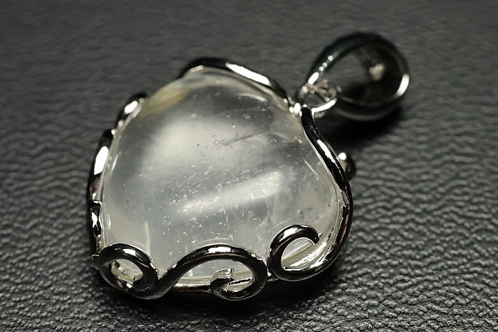 サチャロカアゼツライトプレミアムハートペンダントトップ(プログラミング済)