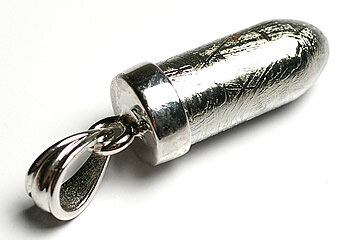 ギベオンえんぴつペンダントトップ　ナミビア産